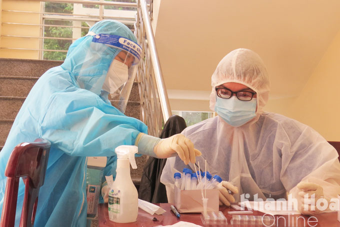Đến 17h ngày 7/12 Khánh Hòa ghi nhận 436 trường hợp dương tính với SARS-CoV-2
